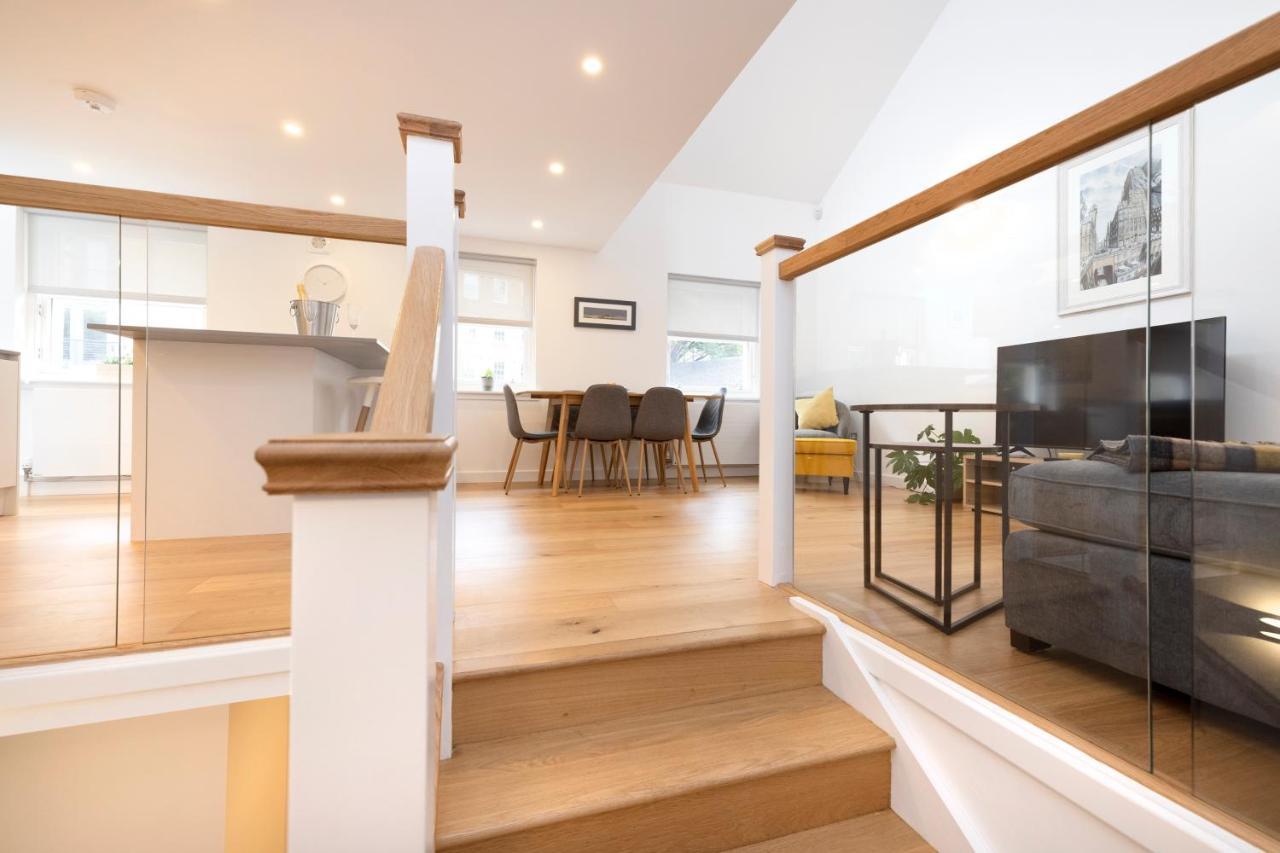Modern 3-storey 3-bedroom * Édimbourg